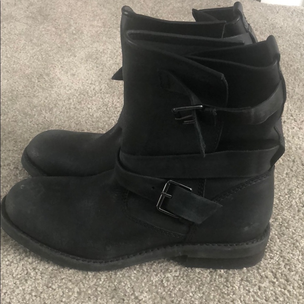 Zara distressed biker boot